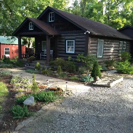 The Bent Branch Lodge - A Gnomes Retreat - Historic Virginia Log Cabin, Coy Pond And Babbling Brook